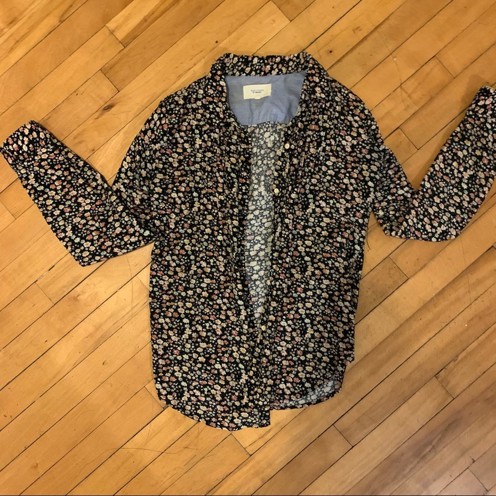 Anthropologie Button Up